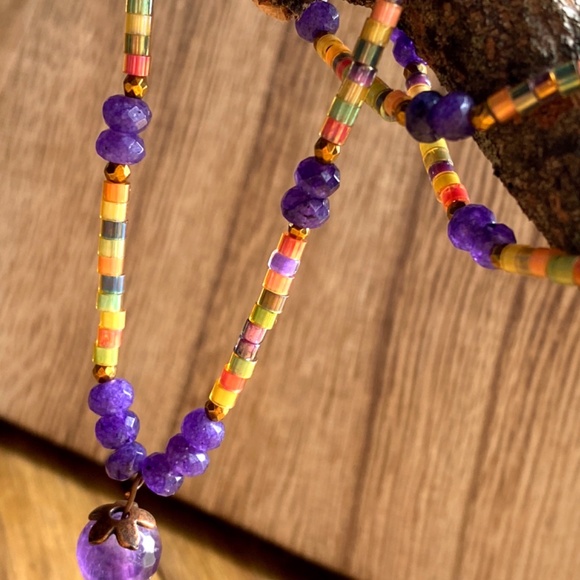 Purple Dreams Minimalist Gemstone Crystal Necklace - Picture 4 of 9